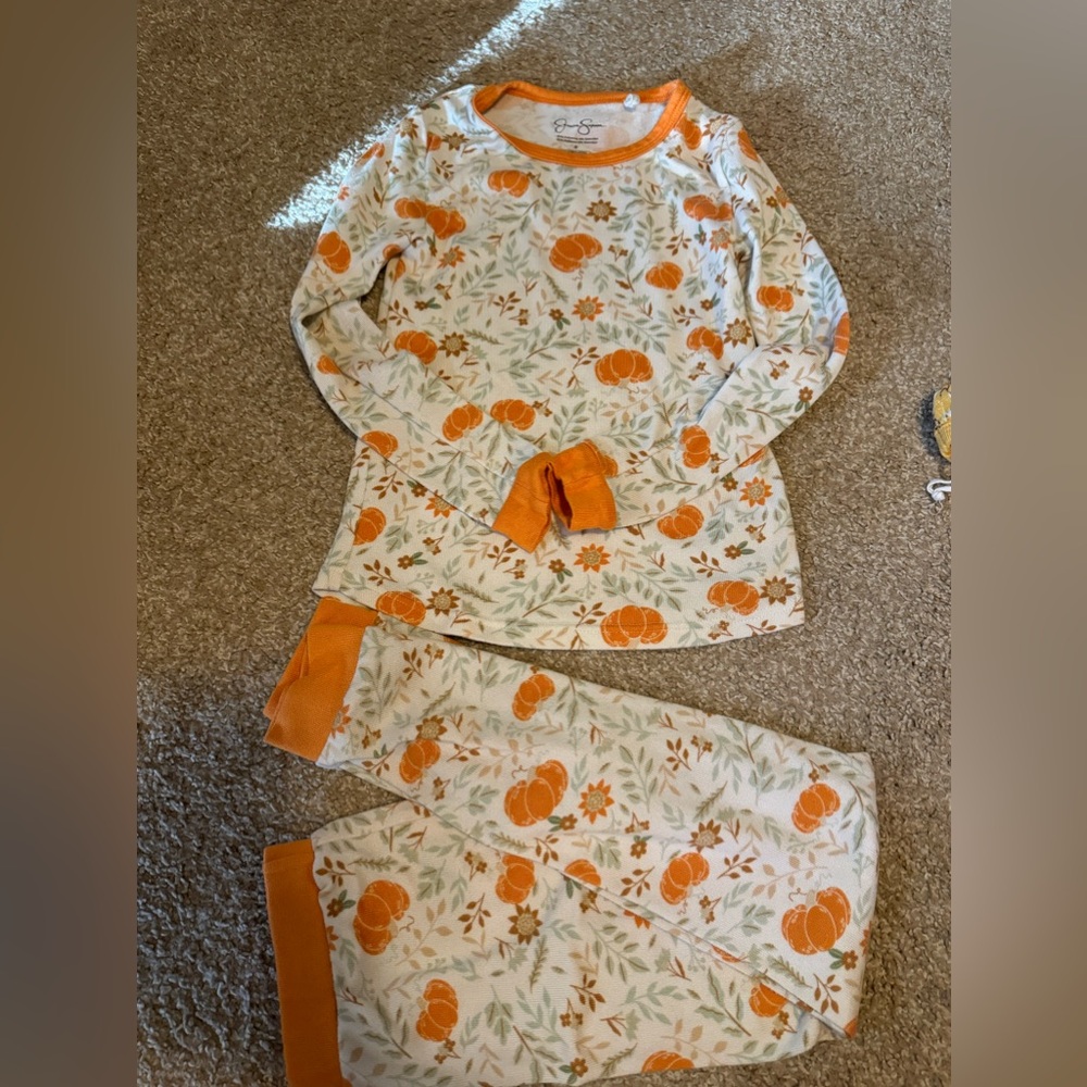 Jessica Simpson Pajamas. Super Duper soft! Size 8